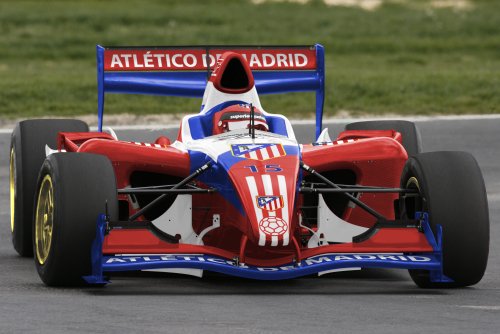 Spaanse topvoetbalclub debuteert in Superleague Formula